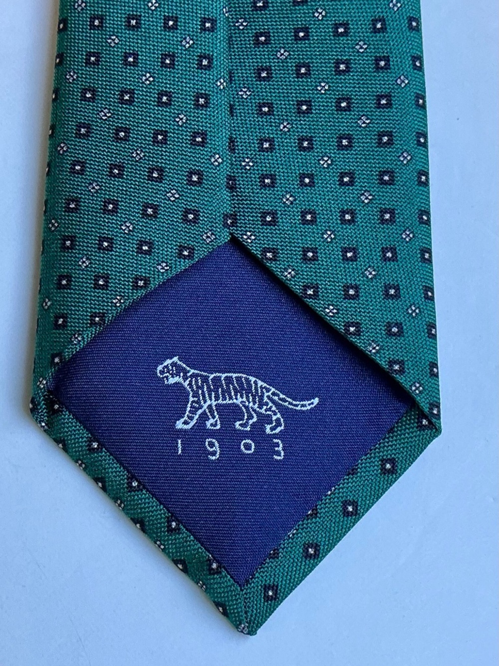 Tiger of Sweden forest green , black motifs skinny Silk Tie.Made in Italy 🇮🇹